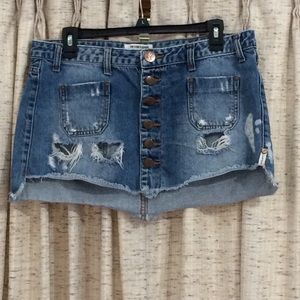 ONE X One Teaspoon Le Cat Distressed Denim Mini Skirt
